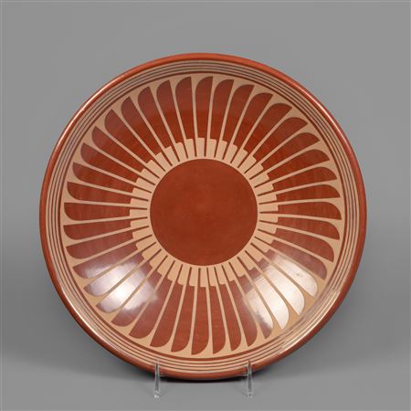 Sample artwork by Popovi Da & Maria Martinez (1887/1992 - 1980), known for collaborative pottery - View similar artists and auction records