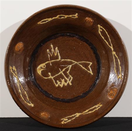 Bowl with stylized fish by Jan Vaerten - Auction record, sale price, and art valuation. Compare with similar artists and explore comparable artworks.