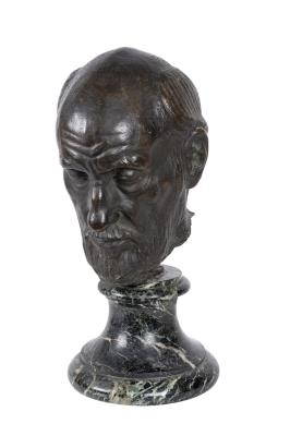 Bronze sculpture by Victorio Macho - Auction record, sale price, and art valuation. Compare with similar artists and explore comparable artworks.