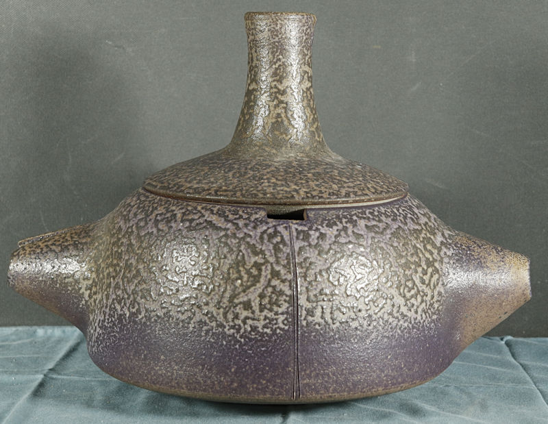 Vessel with Stove Pipe Lid and Wing Handles - Image 1 of 4