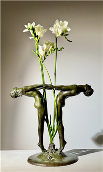 Flower Holder - Image 1 of 4