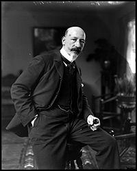 Portrait of Robert Thegerstrom