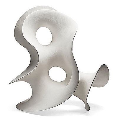A white stoneware sculpture, "Loop 649", Sweden 2005.