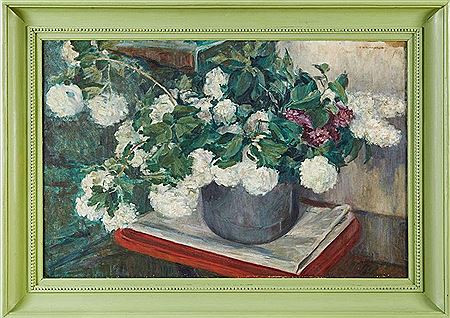 Bouquet of roses and hydrangeas