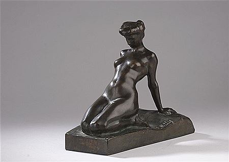 Nude kneeling