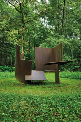 Open construction by Jorge Oteiza - Auction record, sale price, and art valuation. Compare with similar artists and explore comparable artworks.