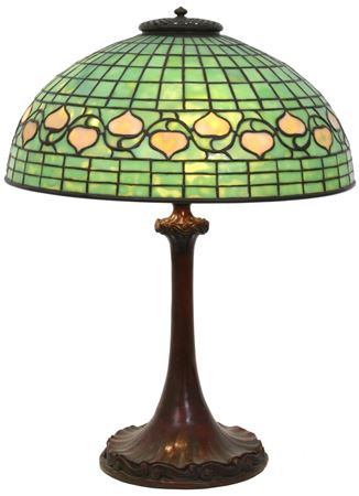 Acorn Table Lamp