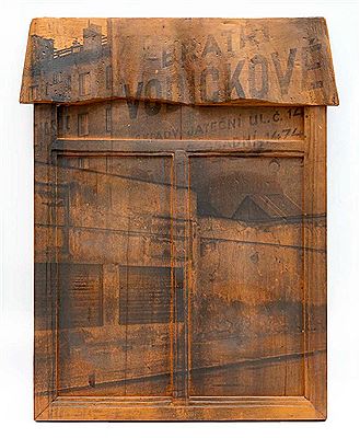 Sample artwork by Magdalena Jetelowa (Born 1946), known for painting - View similar artists and auction records