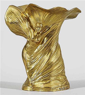 Figürliche Jugendstil-Ziervase mit der Tänzerin Loie Fuller