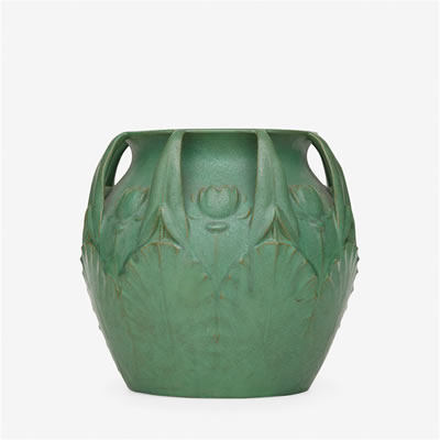 Rare jardinière with pond lilies, model 86