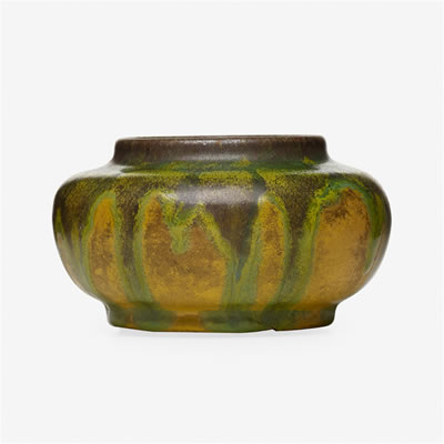 Cabinet Vase