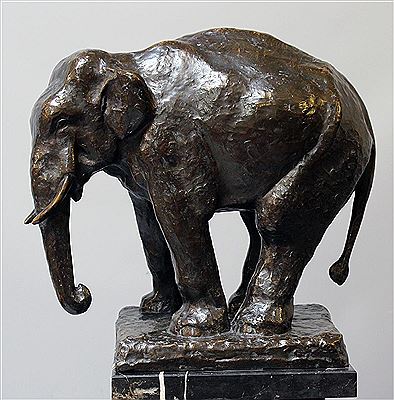 Großer Elefant