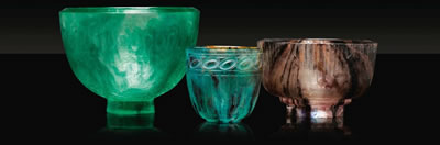 A GROUP OF THREE BOWLS