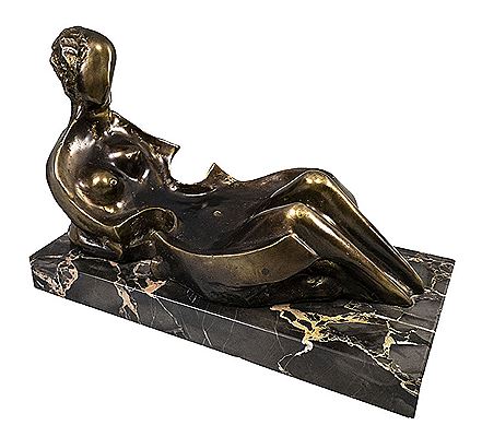 Cello Woman by Ion Iancut - Auction record, sale price, and art valuation. Compare with similar artists and explore comparable artworks.