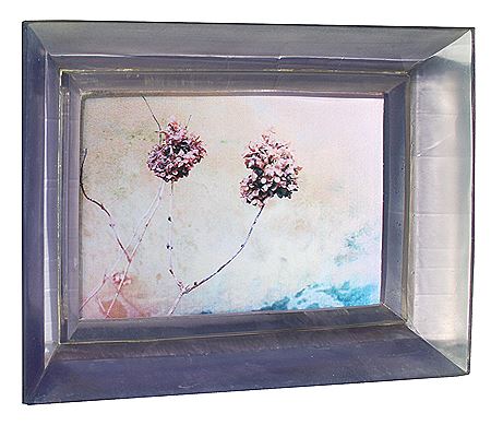 Poisoned flower, 2014 by Chiara Dynys - Auction record, sale price, and art valuation. Compare with similar artists and explore comparable artworks.