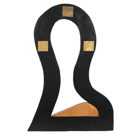 Fecioara cu pruncul by George Tipoia - Auction record, sale price, and art valuation. Compare with similar artists and explore comparable artworks.