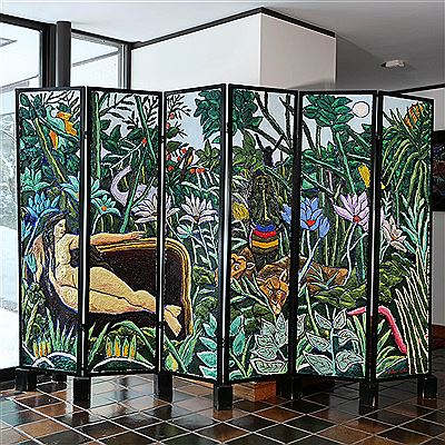 Floor screen