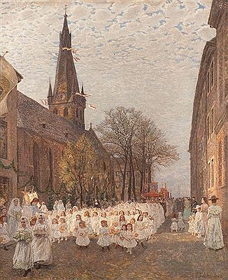 Procession des premiers communiants le long de l'église St. Lambertius à Duesseldorf