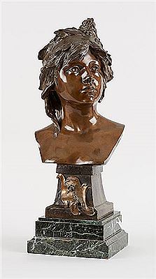 Jeune fille à la coiffe fleurie