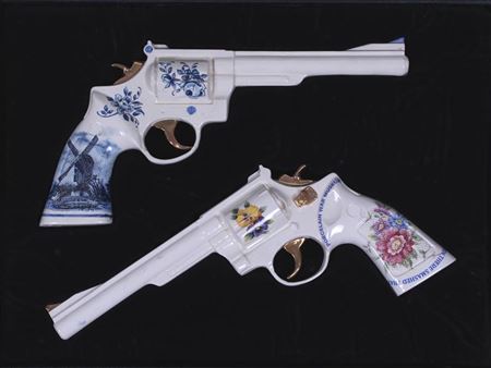 DUELING PISTOLS, 1998