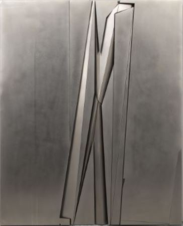 Steel Work by Shin Kuno - Auction record, sale price, and art valuation. Compare with similar artists and explore comparable artworks.