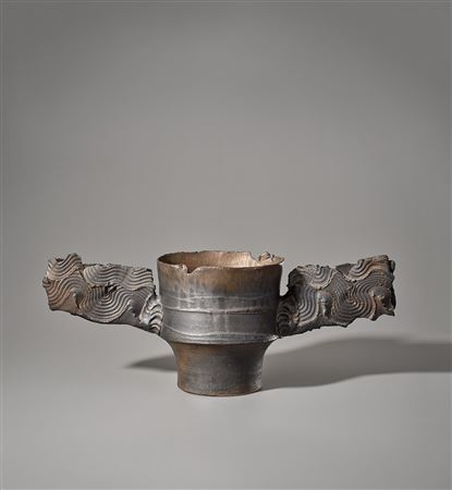 Vase with wide 'Wings'