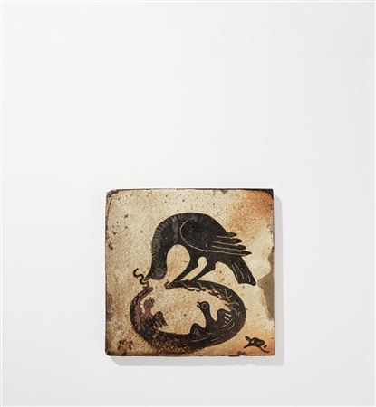 Large tile with design of bird feeding its young
