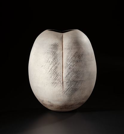 Monumental ovoid pot