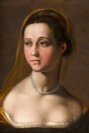 Portrait of a woman, head and shoulders