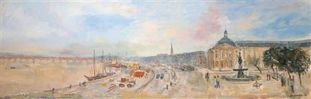 The quays of Bordeaux from the Place de la Bourse