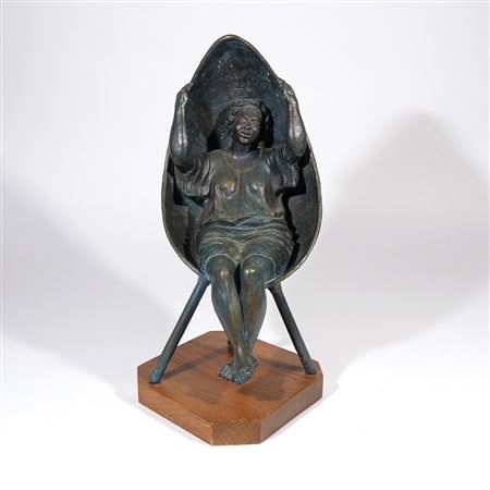 Untitled (Mujer sentada)