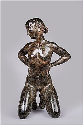 Kneeling young girl (Claudine ?)