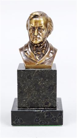 Bust of Richard Wagner by Otto Rasmussen - Auction record, sale price, and art valuation. Compare with similar artists and explore comparable artworks.