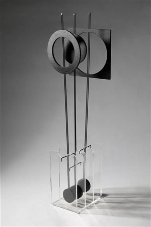 Kinetic sculpture, 3 pendulum elements