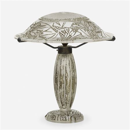 Table lamp