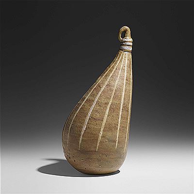 Vessel with stopper