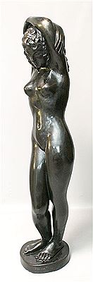 Standing girl nude.