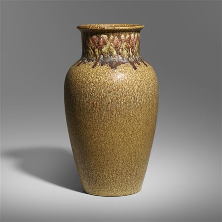 Monumental Ombroso vase with stylized flowers