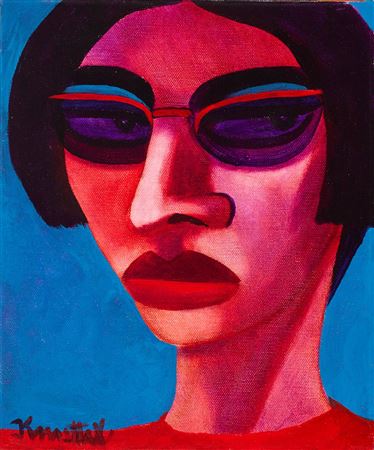 WOMAN IN SUNGLASSES