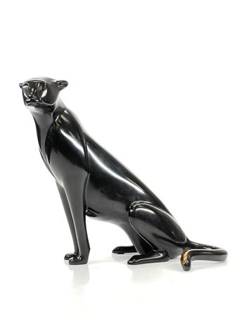 SEATED CHEETAH