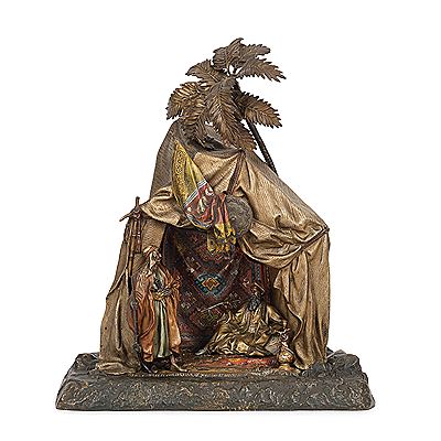 Figural table lamp