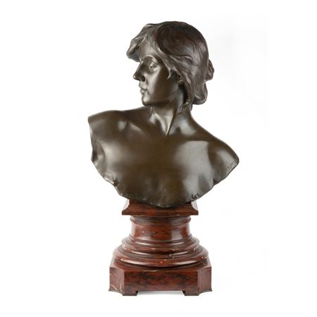 Bust