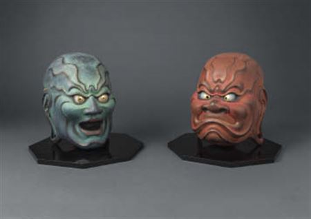 Ah; Un (a set of 2)
