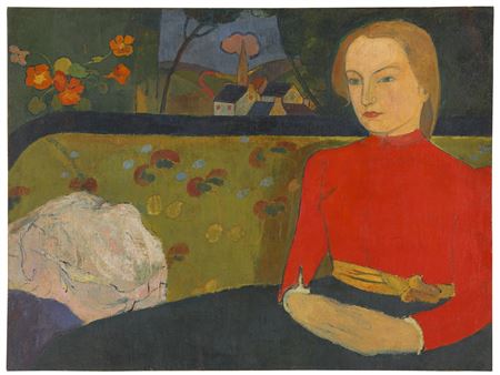 Femme au corsage rouge sur un canapé