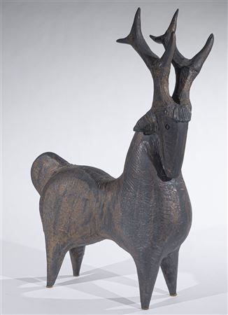 Important sculpture depicting a deer