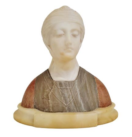 Bust Woman