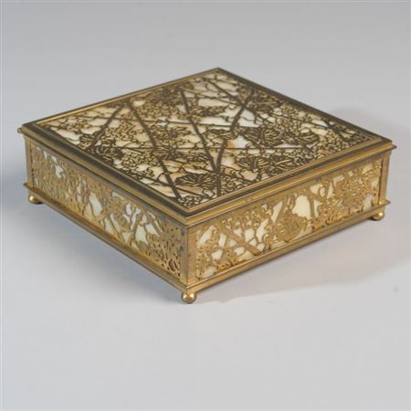Grapevine Square Box