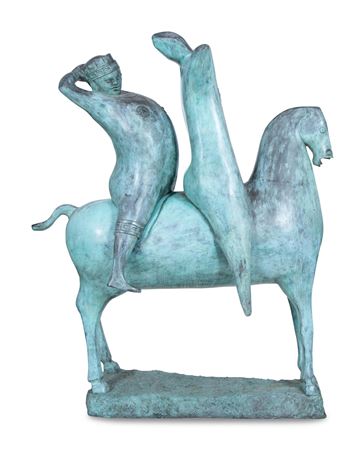 Caballo con dos jinetes , 1974 by Heriberto Juarez - Auction record, sale price, and art valuation. Compare with similar artists and explore comparable artworks.