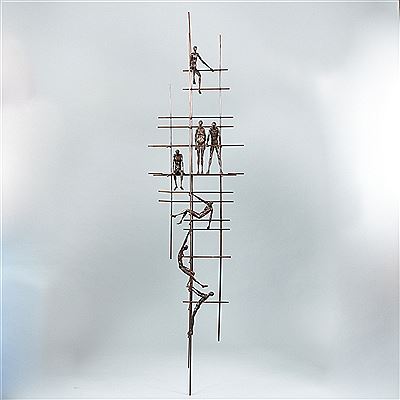 People on a scaffolding