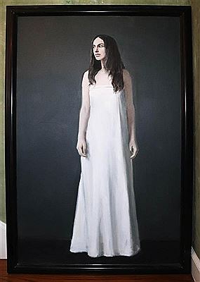 PORTRAIT OF TALL BRUNETTE